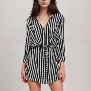 Torrid striped drawstring waist babydoll style top ❤️